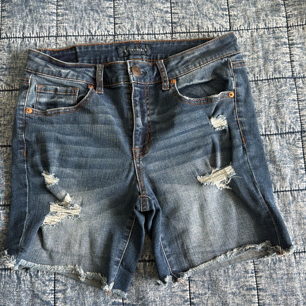 Aeropostale Bermuda size 8